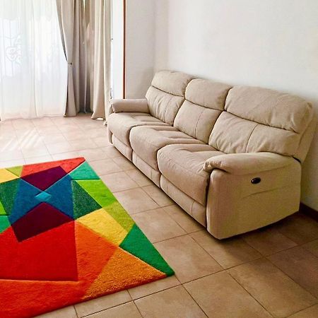 Urban Apartment - Slatina City Centre מראה חיצוני תמונה